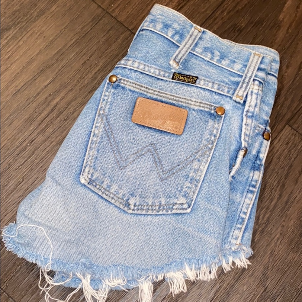 Wrangler light wash jean shorts